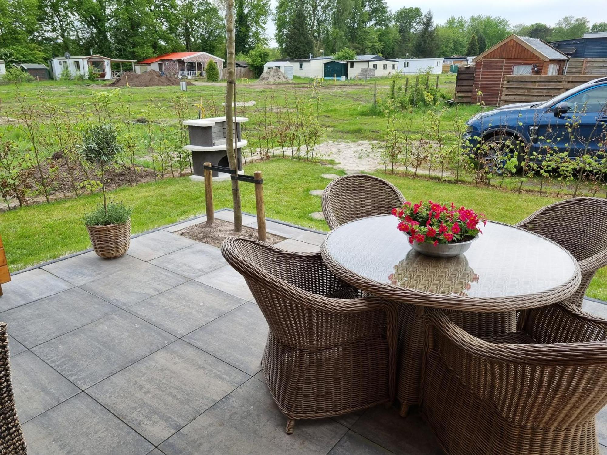 Nieuw - Luxe Blokhut Chalet In Bosrijke Omgeving Anloo エクステリア 写真